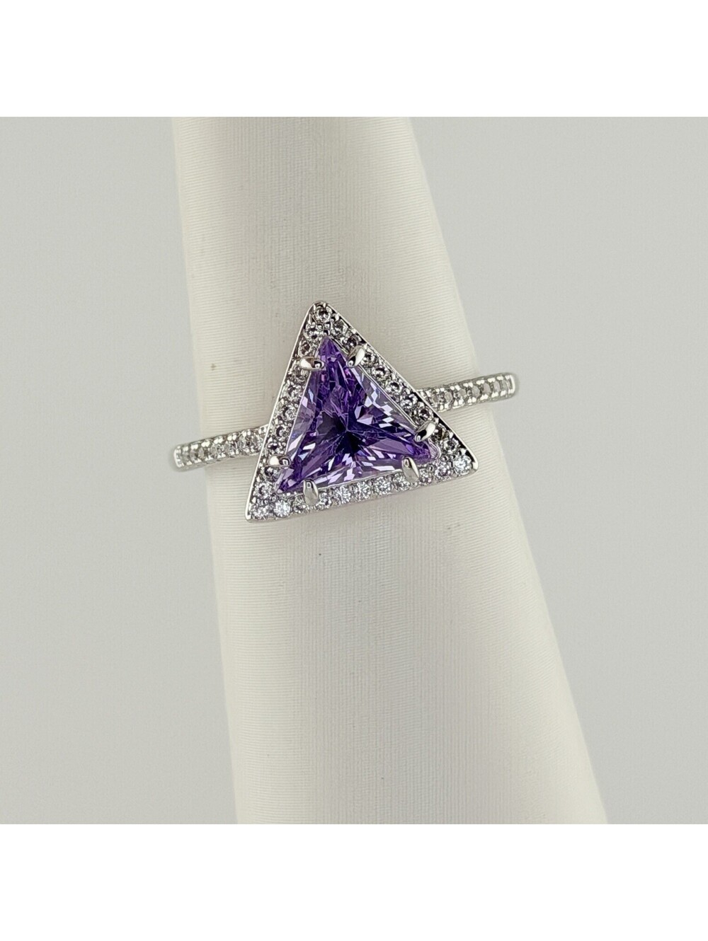 Bomb Party Sz 9 "Girl Boss Unicorn" Bringback Lavender Topaz on Rhodium